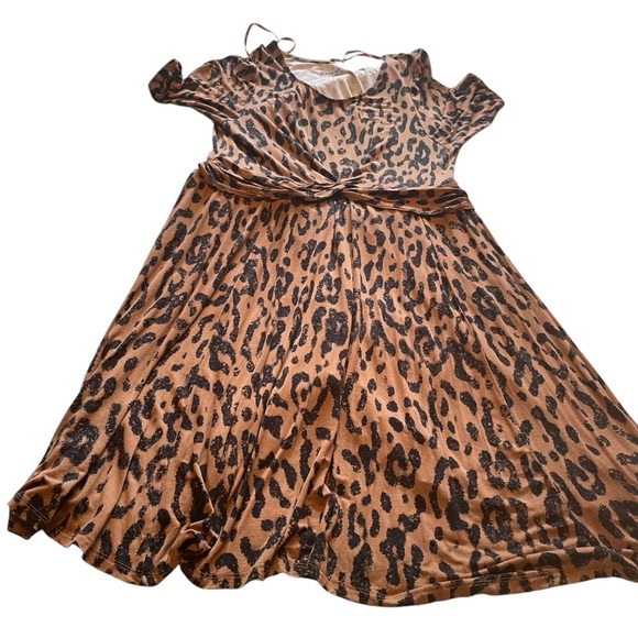 Torrid Super Soft Faux Wrap Front-Knotted
Leopard Dress Brown-Size 2X - Picture 6 of 11